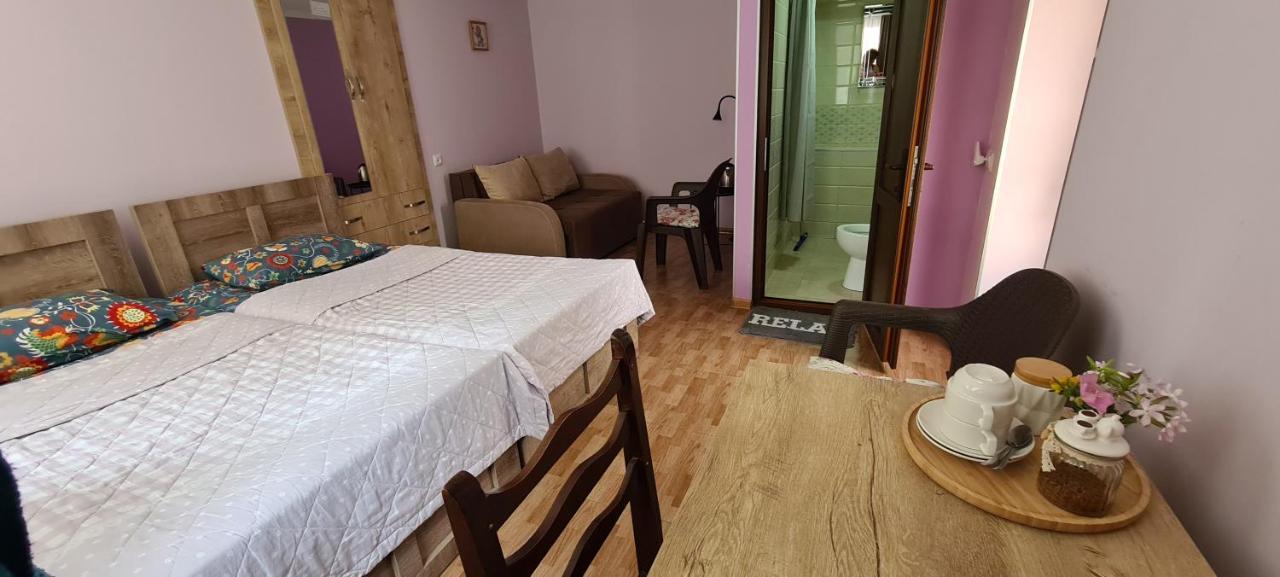 Guest House Panda Kutaisi Exterior photo