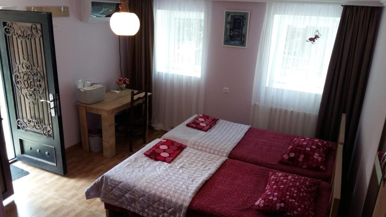 Guest House Panda Kutaisi Exterior photo